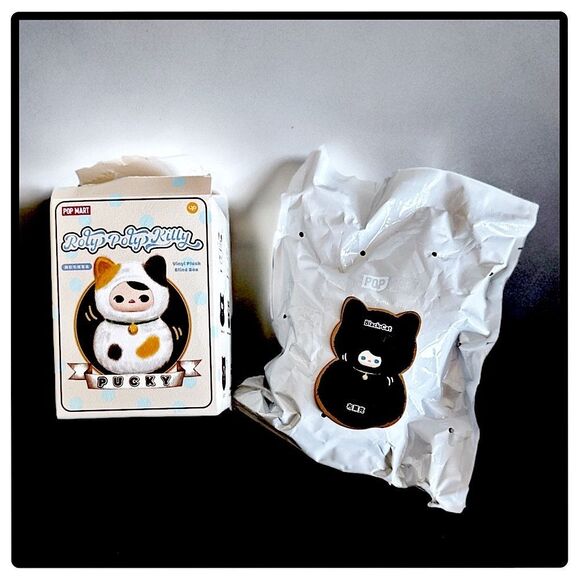 Pop Mart Pucky Roly-Poly Kitty - Black Cat - Picture 4 of 16